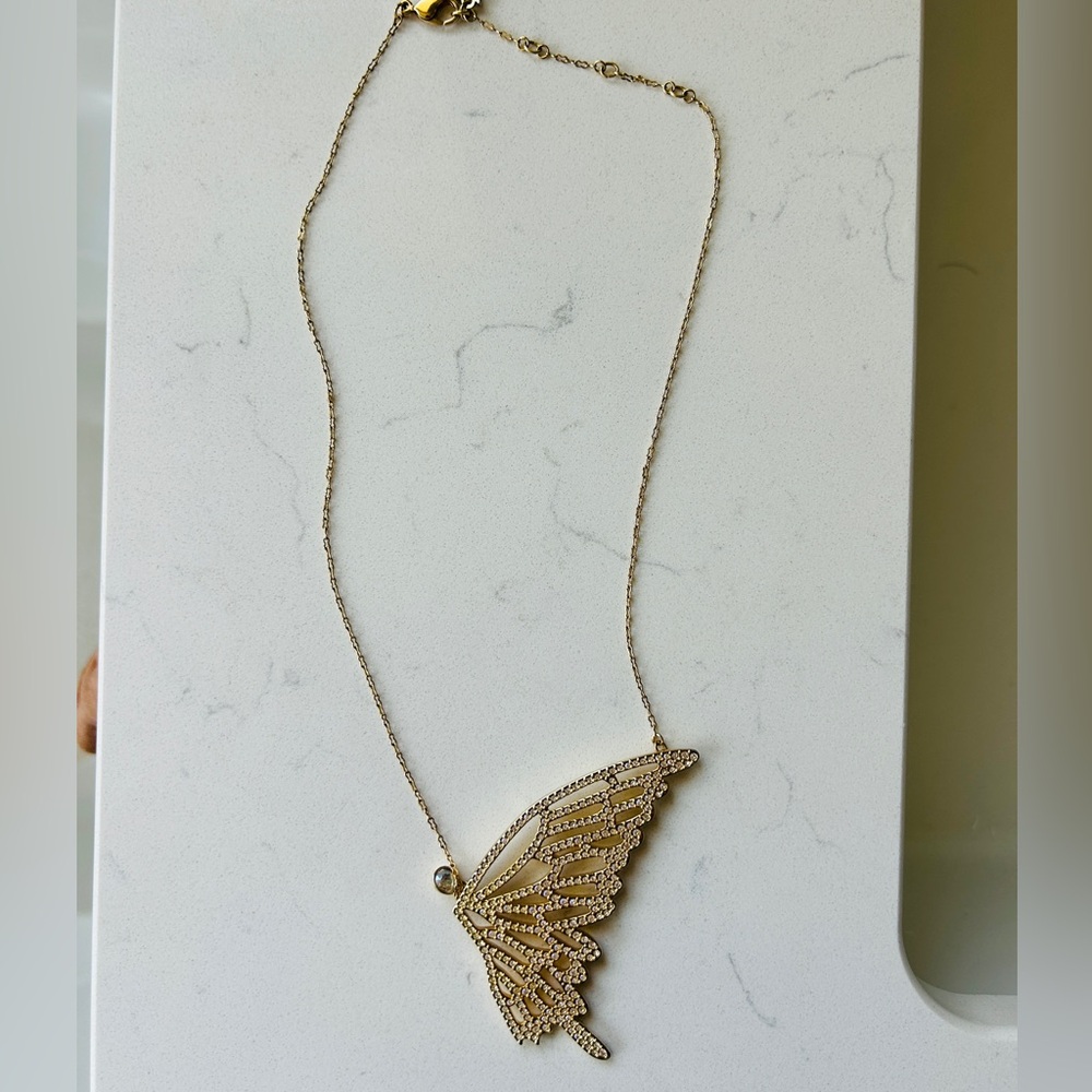 Excellent condition gorgeous Swarovski crystal half butterfly necklace and ring - Picture 8 of 15